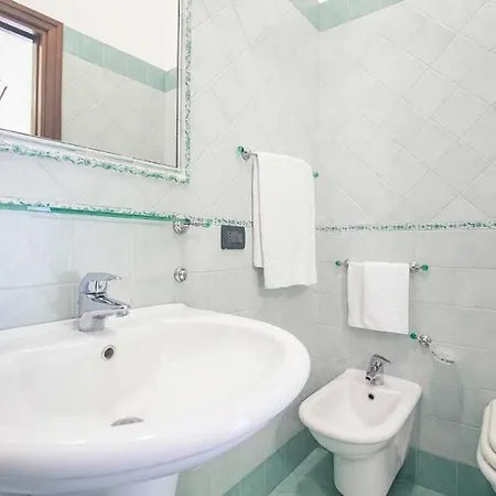 Casa Puntaferano بيت للعطل *