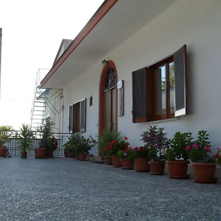 Casa Puntaferano 펜션 *