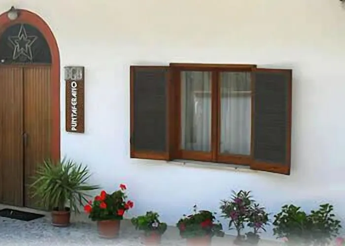 別荘 Casa Puntaferano *